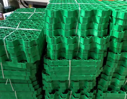 プラスチック草のグリッドコア・ランドスケープで 車両と歩行者の交通が安定 10